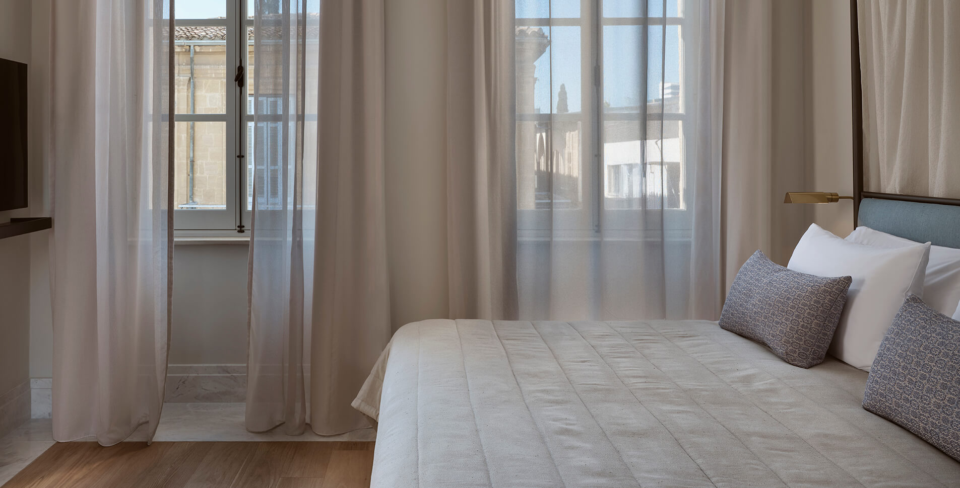 Luxe & Sweet One Bedroom
